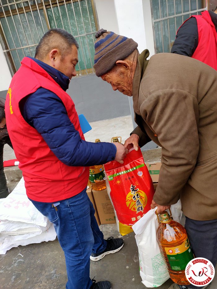 “冬季扶贫暖心行”精准扶贫--走进大汶口镇(图3)