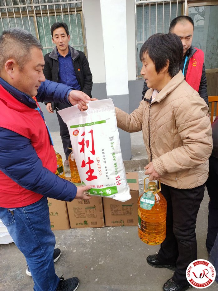 “冬季扶贫暖心行”精准扶贫--走进大汶口镇(图4)