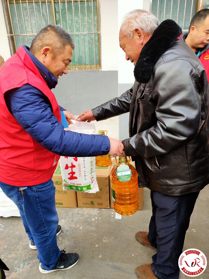 “冬季扶贫暖心行”精准扶贫--走进大汶口镇(图5)