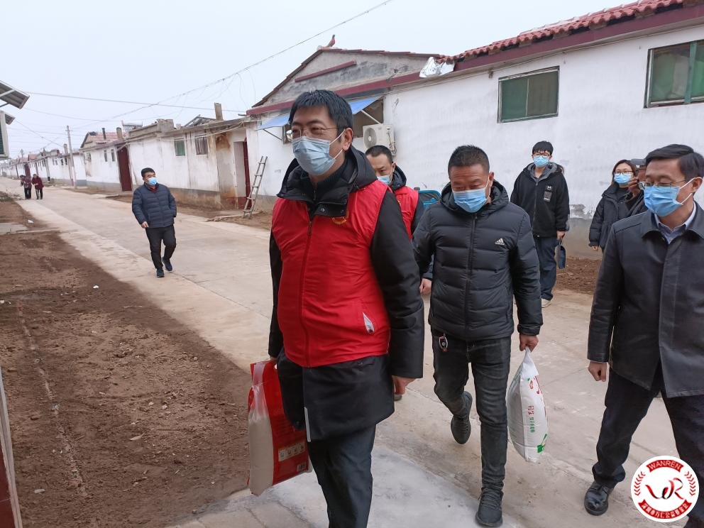 暖冬携爱走千家系列活动---走进东平县贾海村(图2)